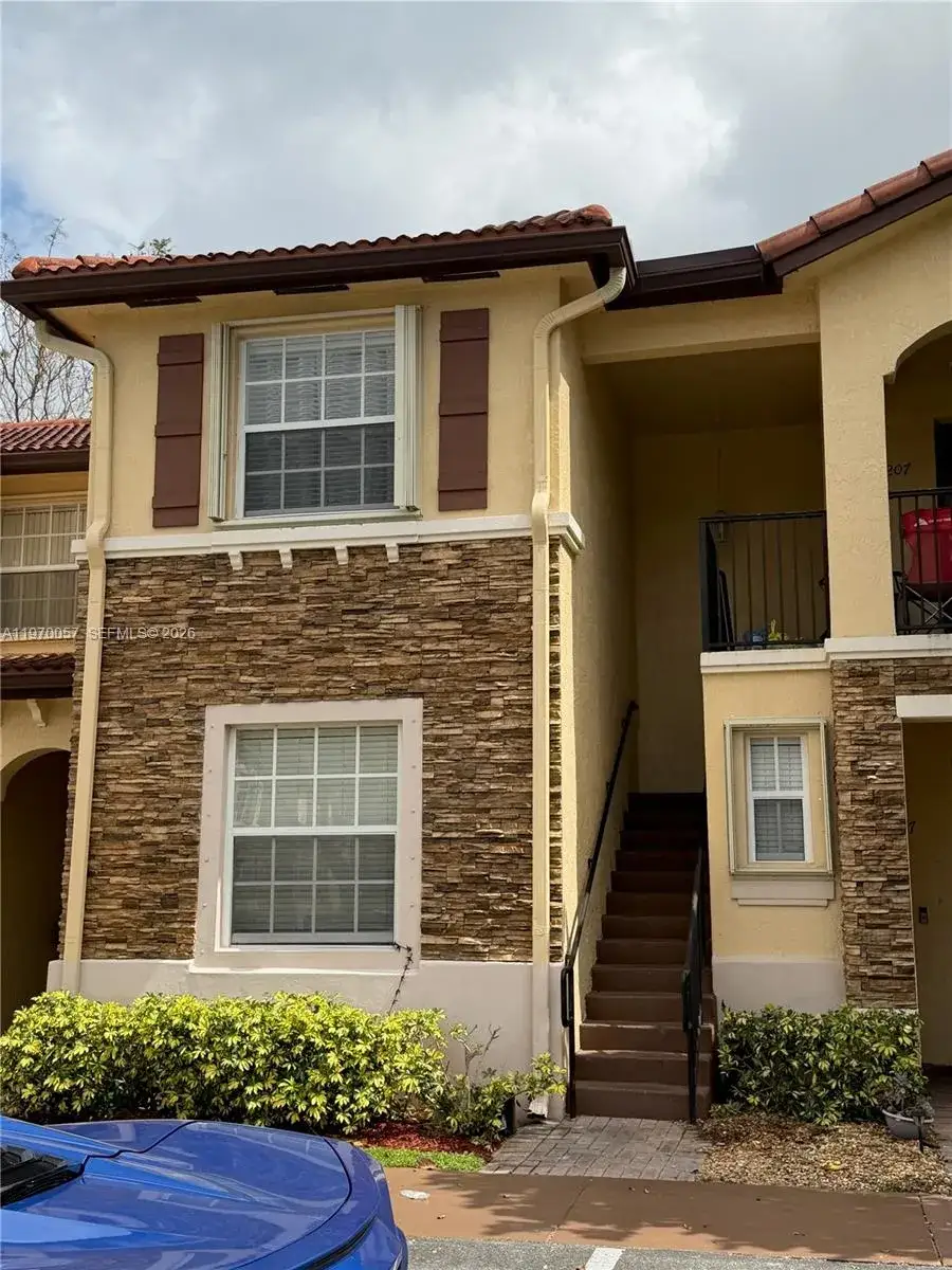 3 bedroom 2 bath Residential for sale at 1485 NE 33rd Rd # 207, Homestead FL 33033