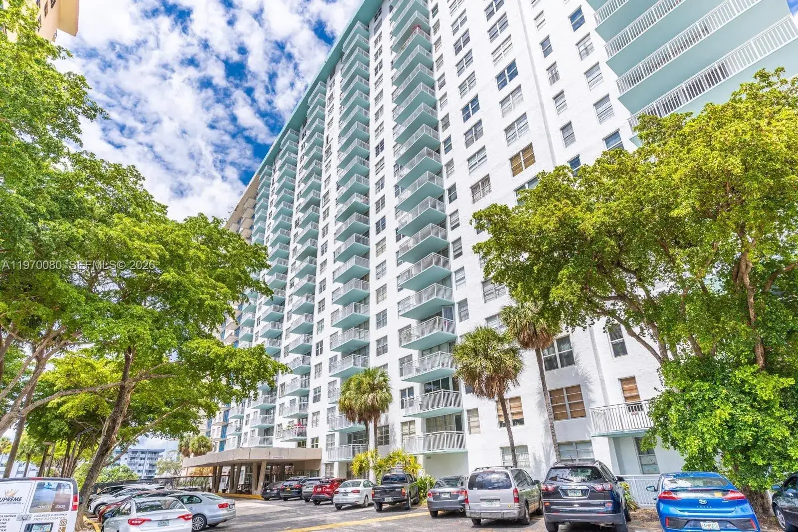 1 bedroom 1 bath Residential for sale at 301 174 Street # 405, Sunny Isles Beach FL 33160