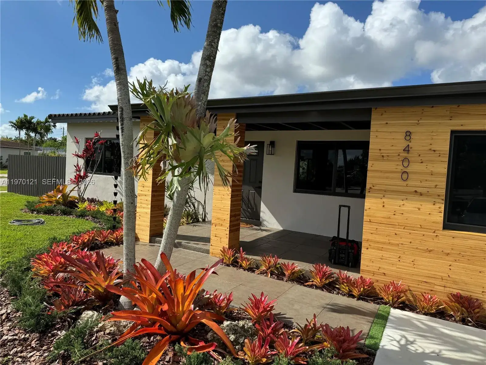 3 bedroom 2 bath Residential Lease for rent at 8400 SW 46th St, Miami FL 33155