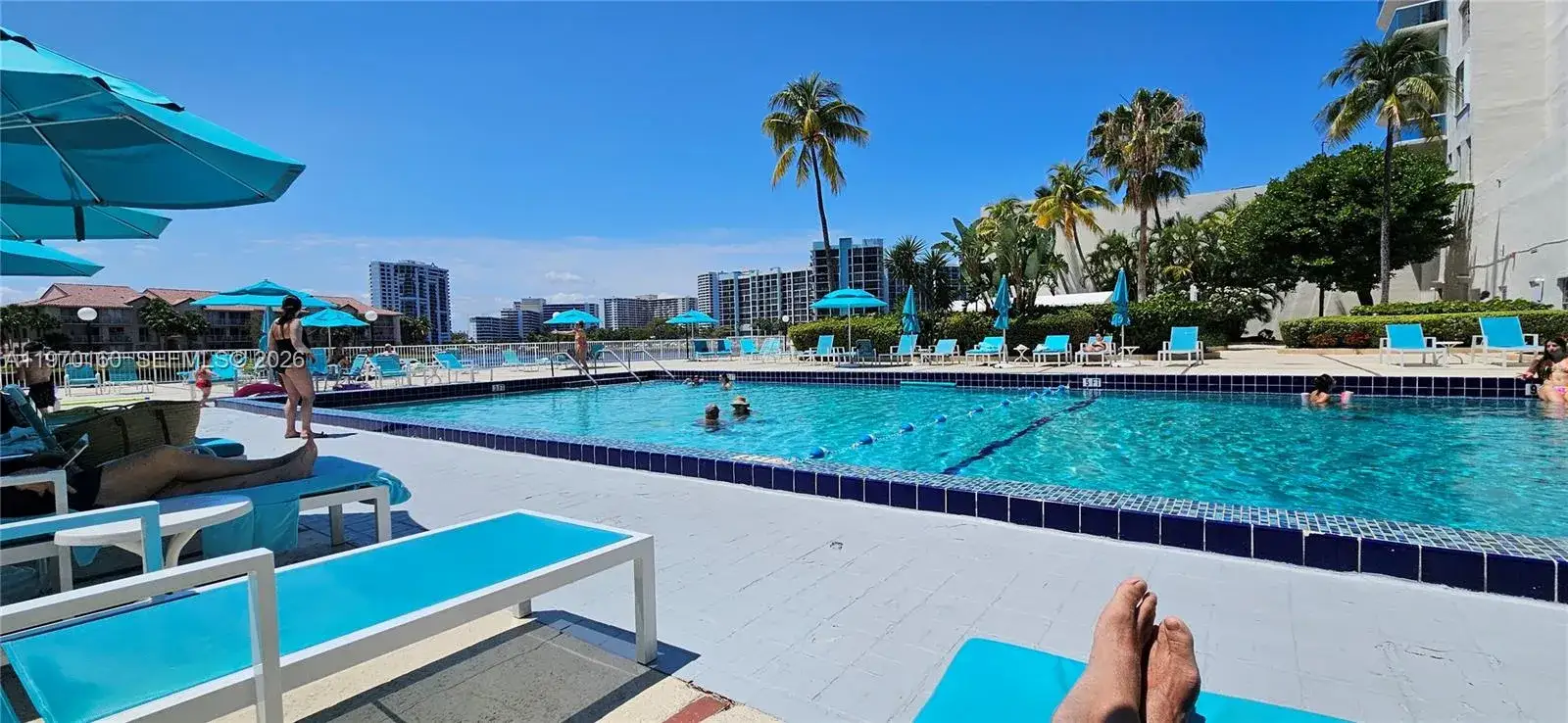 1 bedroom 1 bath Residential for sale at 3800 S Ocean Dr # 322, Hollywood FL 33019