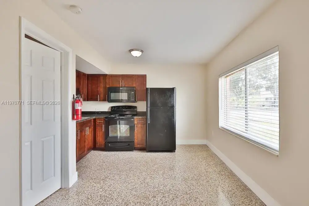 1 bedroom 1 bath Residential Lease for rent at 6001 NW 14th Ave # 3, Miami FL 33142