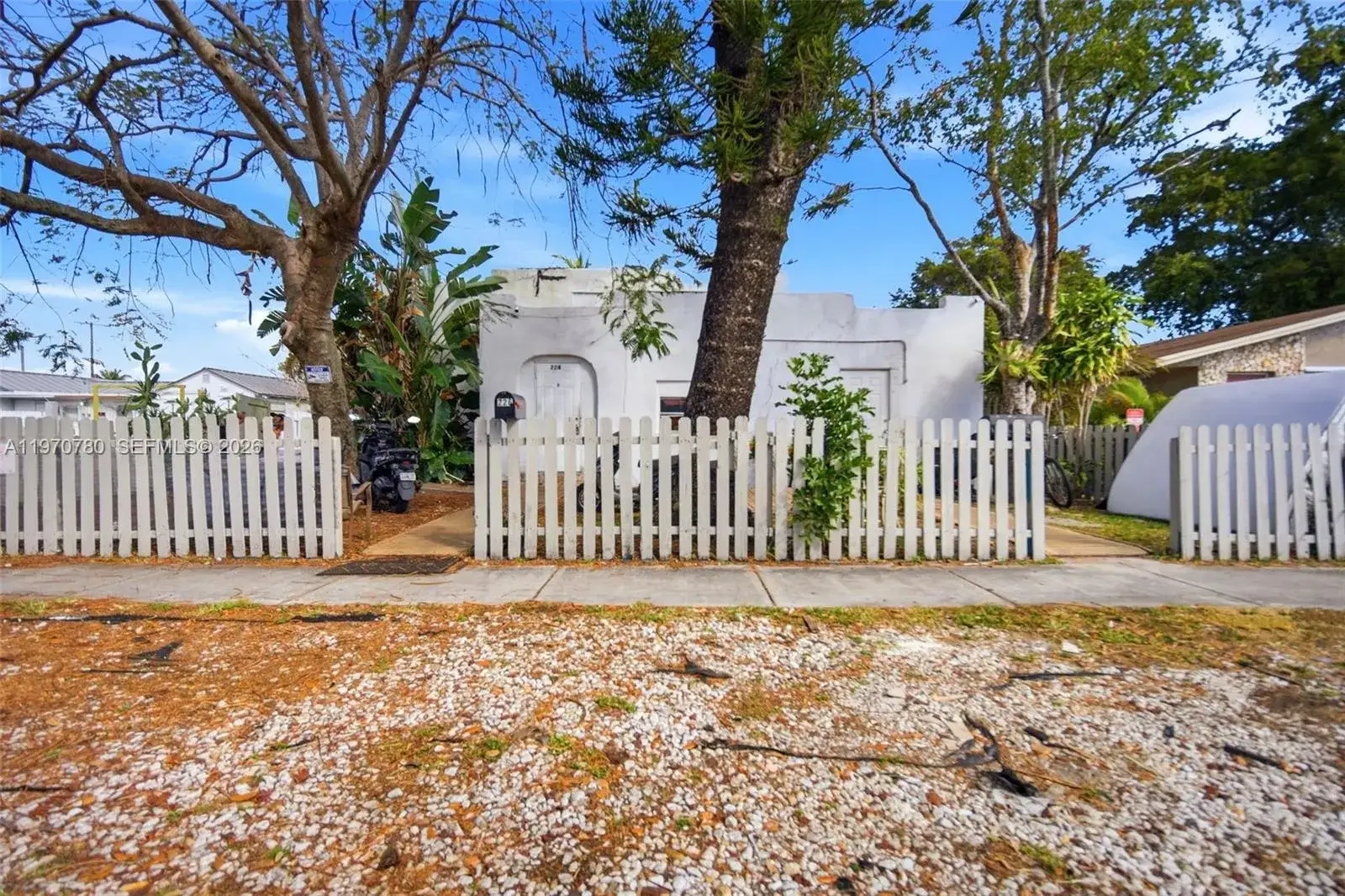 Residential Income for sale at 224 SW 14th St, Dania Beach FL 33004