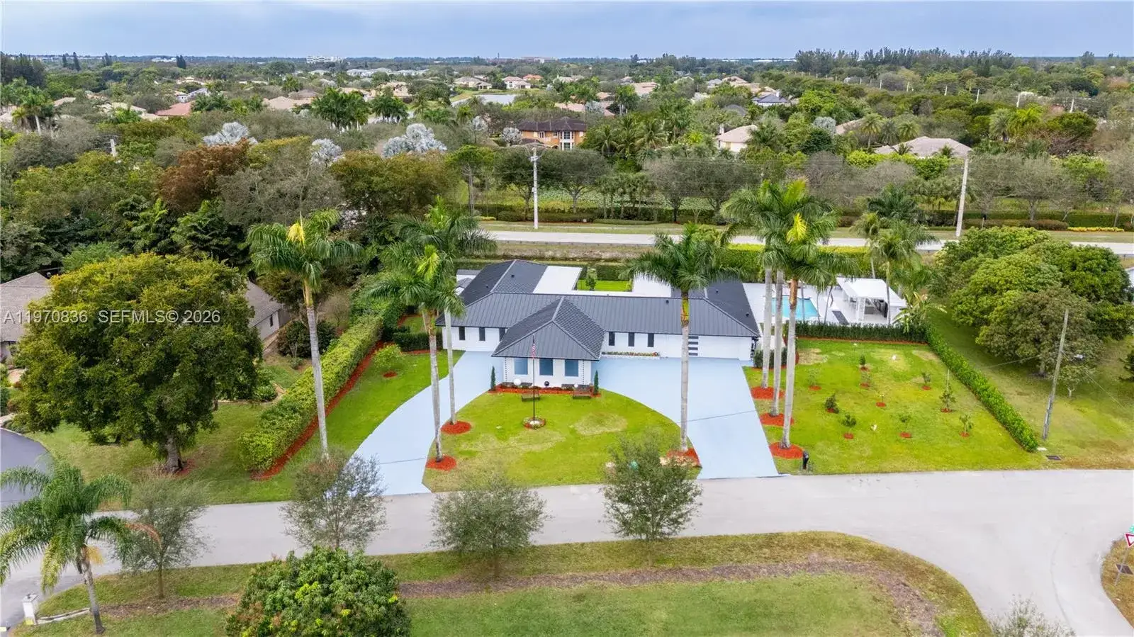 5 bedroom 4 bath Residential for sale at 2651 SW 141st Ter, Davie FL 33330