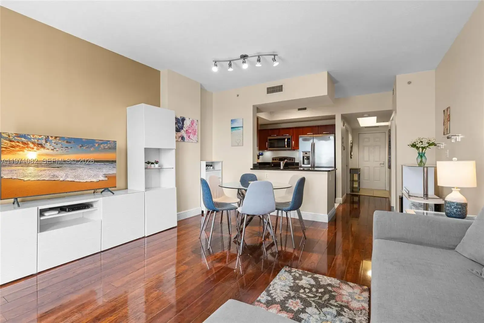 2 bedroom 2 bath Residential for sale at 7275 SW 90th Way # 404, Miami FL 33156