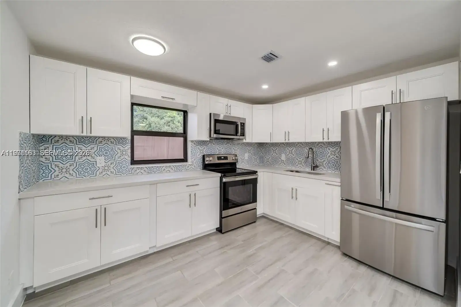 3 bedroom 1 bath Residential for sale at 2447 FLETCHER ST, Hollywood FL 33020