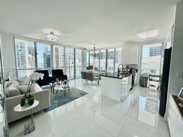 2 bedroom 2 bath Residential Lease for rent at 79 SW 12th St # 1806, Miami FL 33130