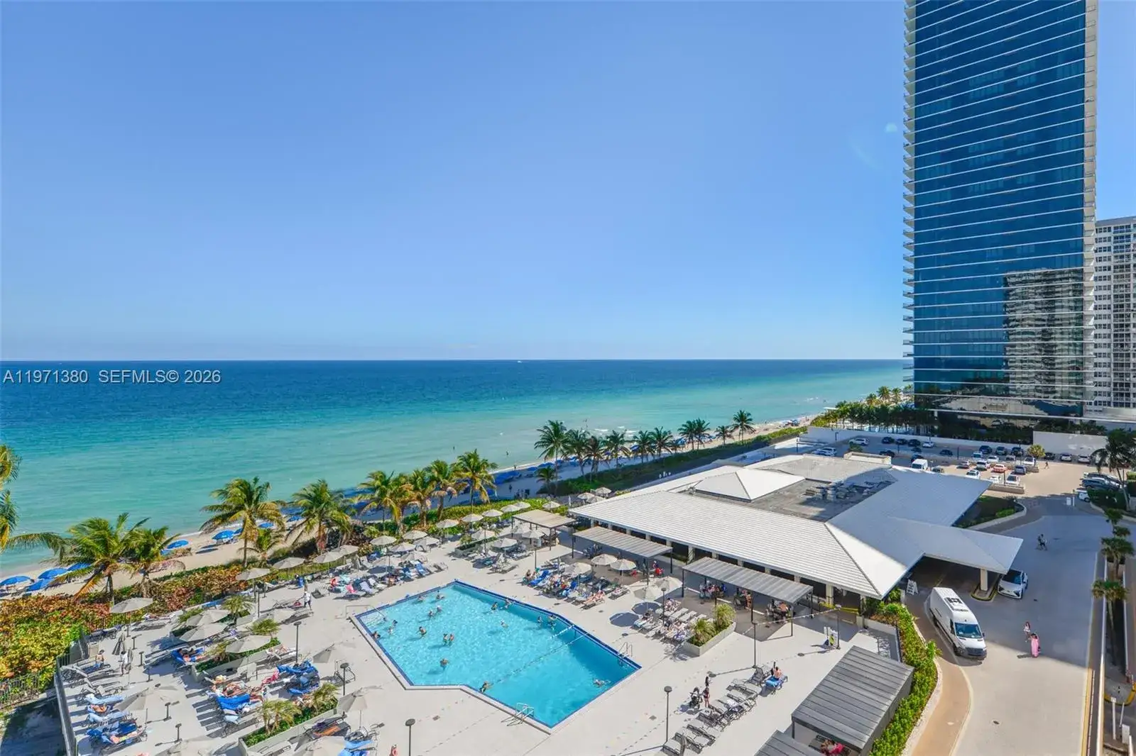 2 bedroom 2 bath Residential Lease for rent at 1950 S Ocean Dr # 8J, Hallandale Beach FL 33009