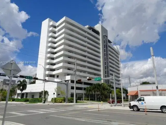 1 bedroom 2 bath Residential for sale at 36 NW 6 Ave # 608, Miami FL 33128
