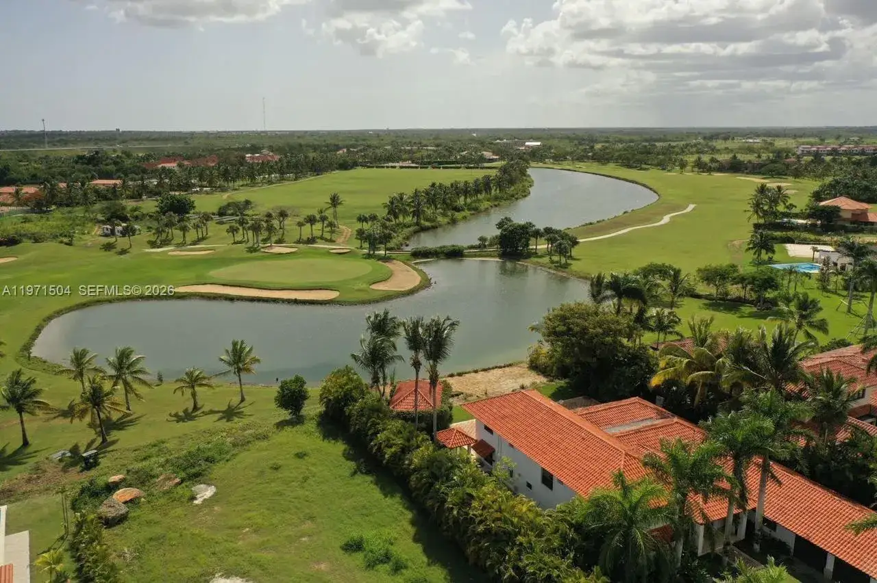 4 bedroom 4 bath Residential for sale at 00 Los Samanes, La Estancia Golf & Country Club, FL