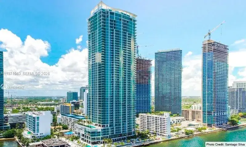 1 bedroom 2 bath Residential Lease for rent at 2900 NE 7th Ave # 1008, Miami FL 33137