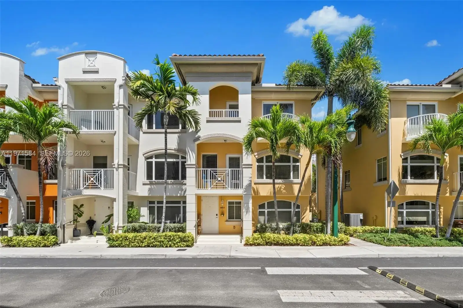3 bedroom 2 bath Residential Lease for rent at 18413 NE 27th Ct # 18413, Aventura FL 33160