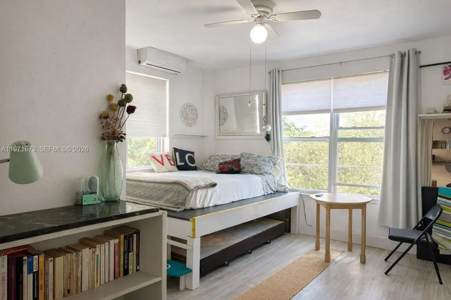 1 bedroom 1 bath Residential Lease for rent at 428 SW 9th St # 15, Miami FL 33130