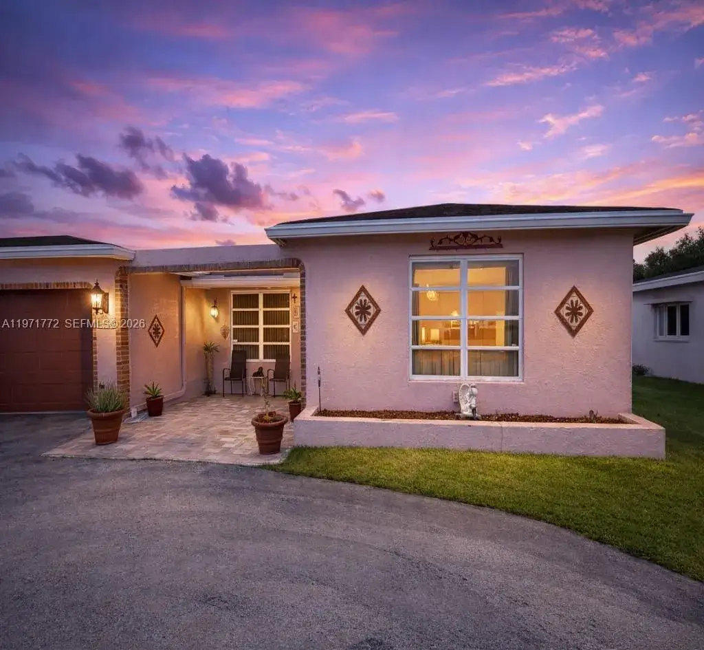 3 bedroom 2 bath Residential for sale at 11827 NW 39th St, Sunrise FL 33323