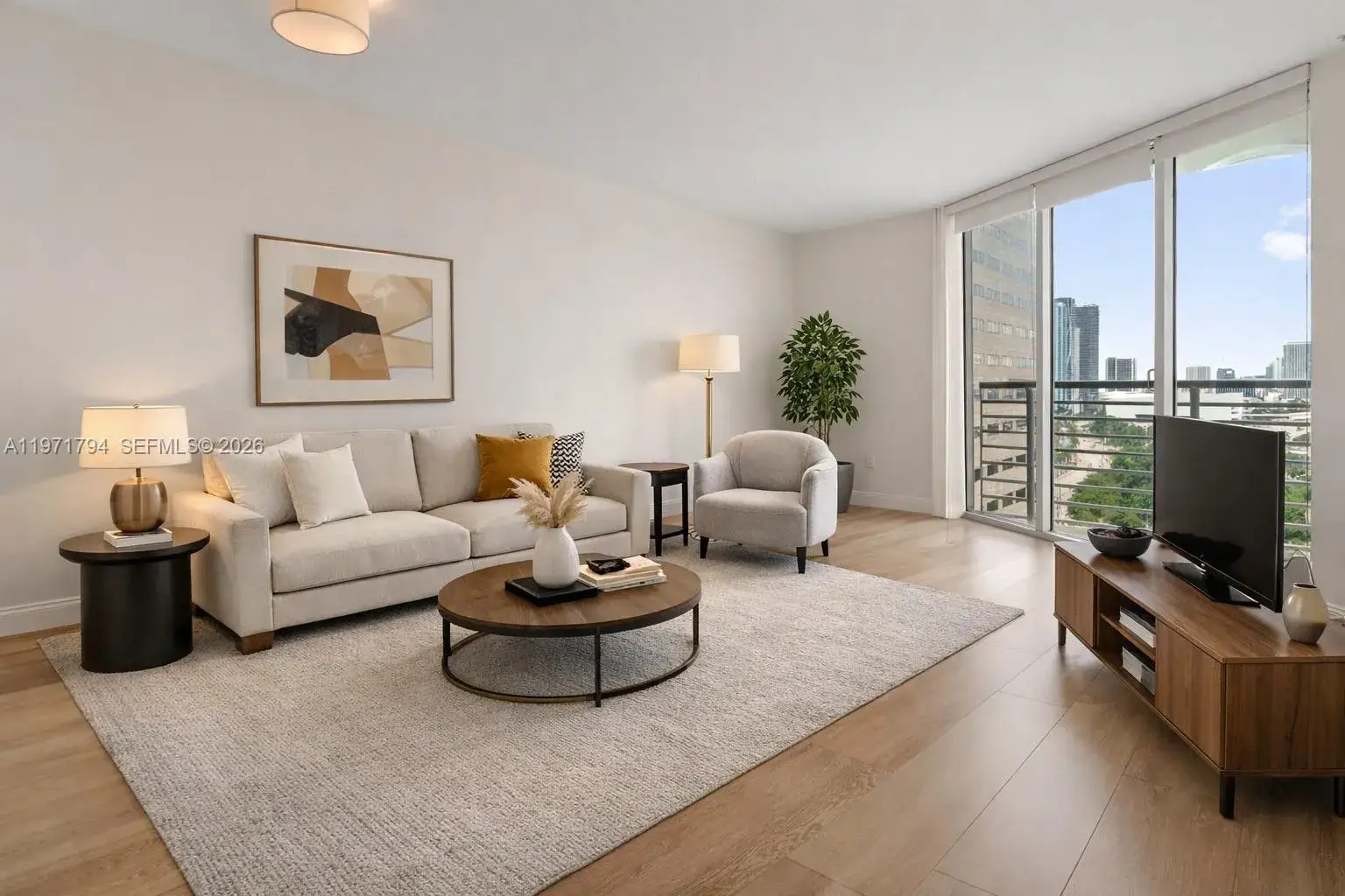 1 bedroom 1 bath Residential for sale at 325 S Biscayne Blvd # 1718, Miami FL 33131