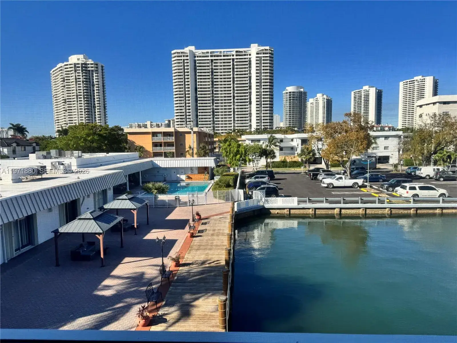 1 bedroom 1 bath Residential for sale at 3551 NE NE 169 St., North Miami Beach FL 33160