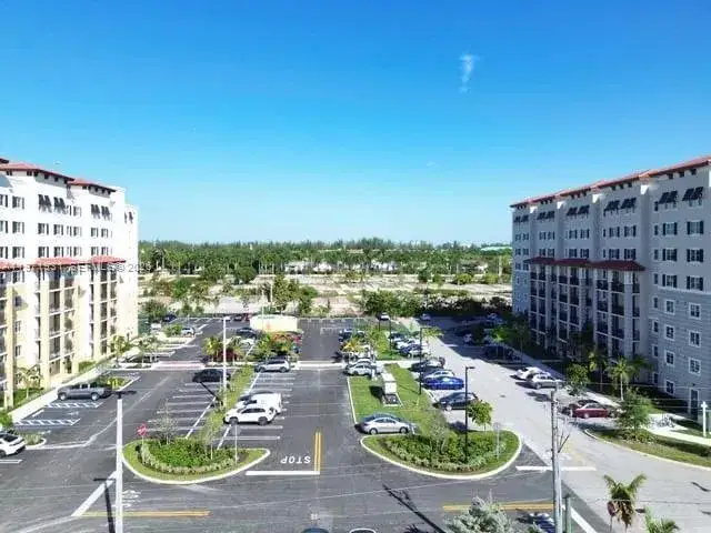11239 NW 4th Ter # 202, Sweetwater FL 33172