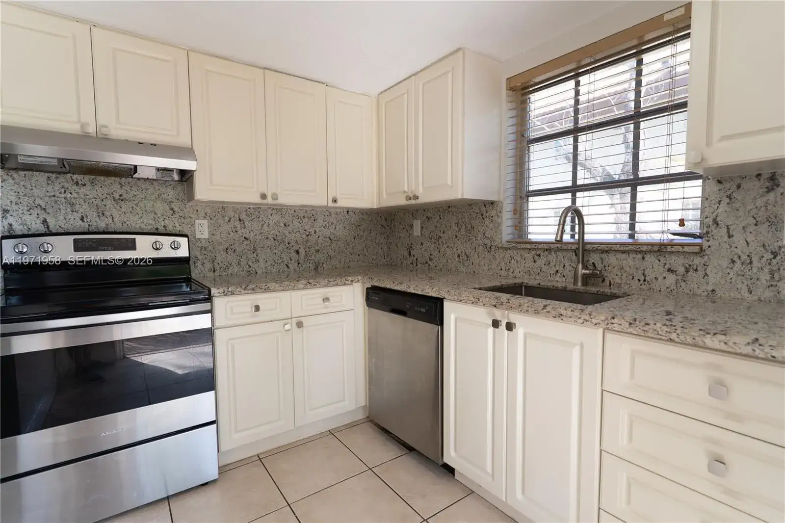 2 bedroom 2 bath Residential Lease for rent at 8650 SW 109th Ave # 231, Miami FL 33173