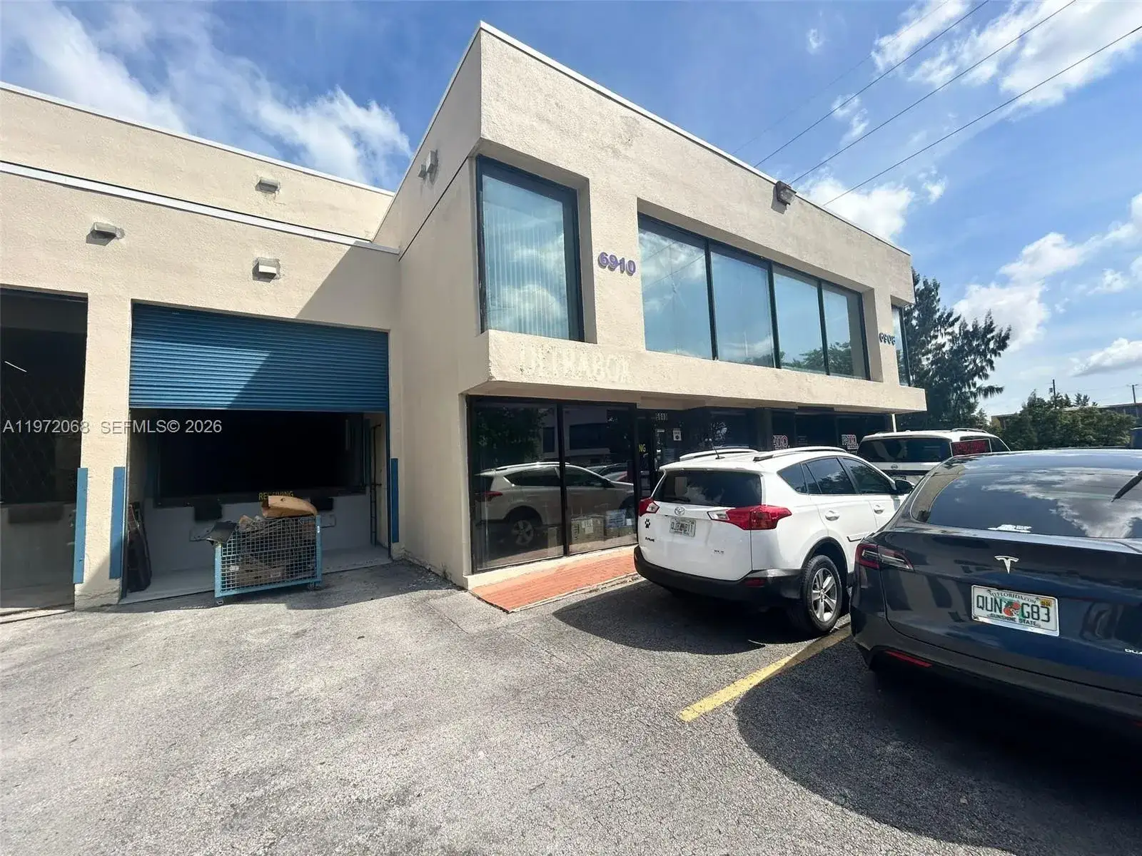 Commercial Sale for sale at 6910 NW 50th St # 1, Miami FL 33195