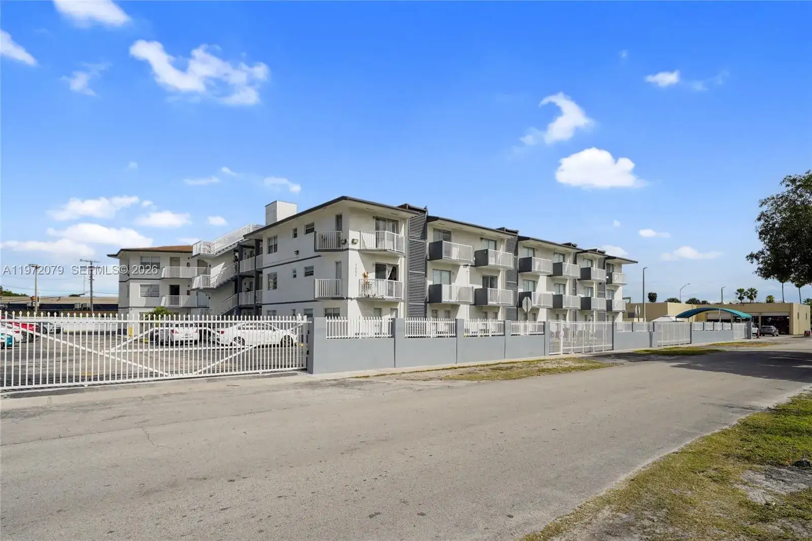 1 bedroom 1 bath Residential Lease for rent at 1051 NE 163rd St # 2, North Miami Beach FL 33162