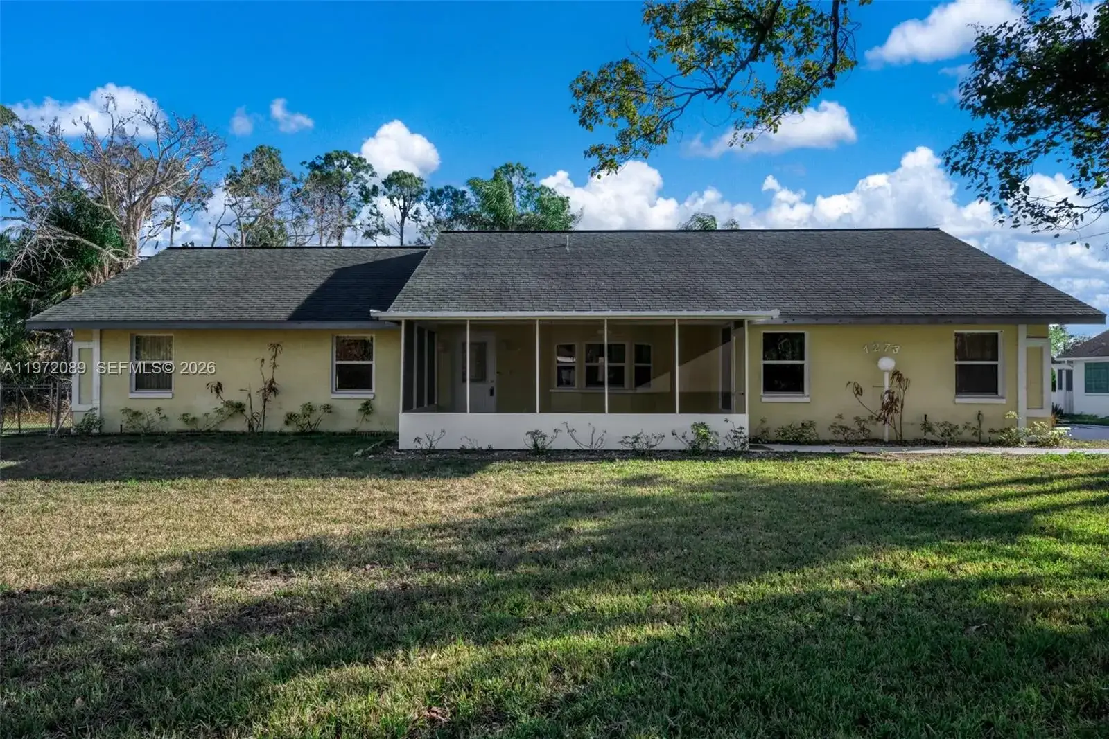 3 bedroom 2 bath Residential for sale at 1273 Woodbury Avenue, Sebring FL 33875