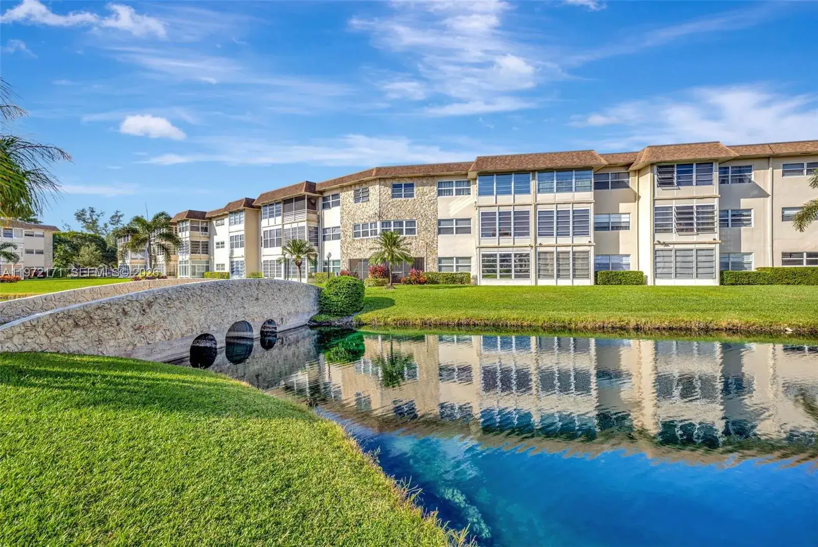 2 bedroom 2 bath Residential for sale at 4801 NW 34th St # 602, Lauderdale Lakes FL 33319