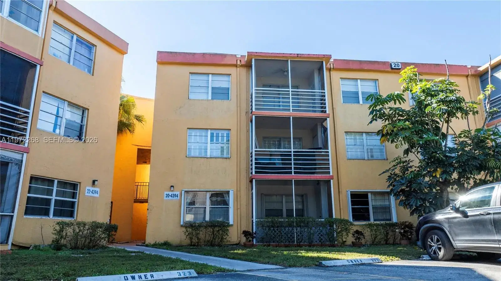 2 bedroom 2 bath Residential for sale at 4394 NW 9th Ave # 3H, Deerfield Beach FL 33064