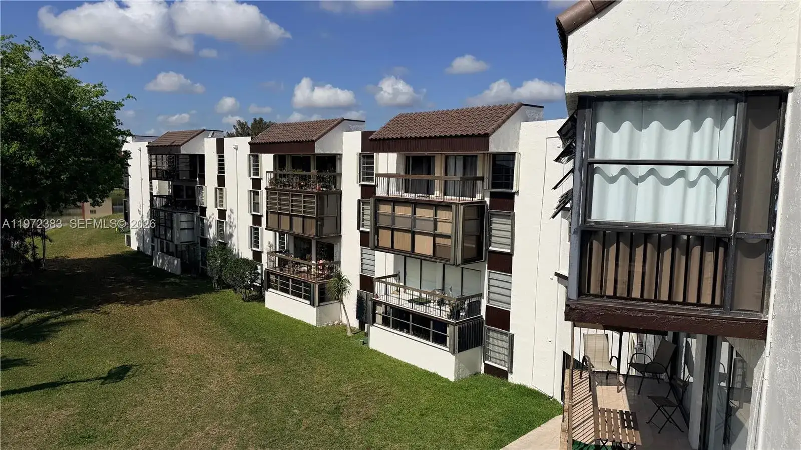 2 bedroom 2 bath Residential Lease for rent at 1300 SW 122nd Ave # 2, Miami FL 33184