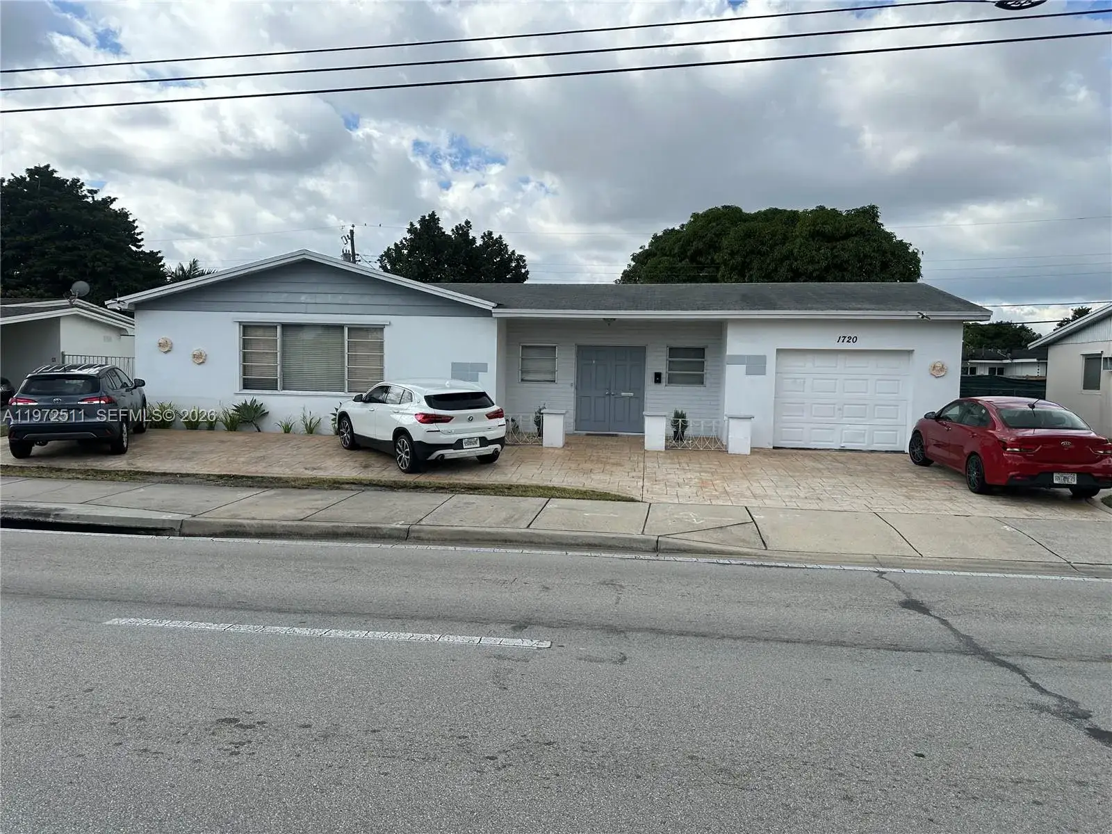 4 bedroom 3 bath Residential for sale at 1720 SW 87th Ave, Miami FL 33165