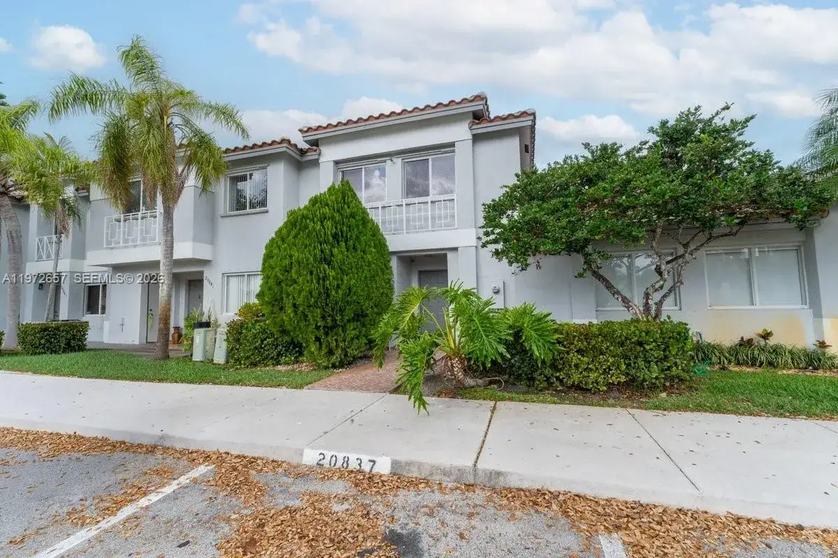 3 bedroom 2 bath Residential for sale at 20839 NW 4th St, Pembroke Pines FL 33029