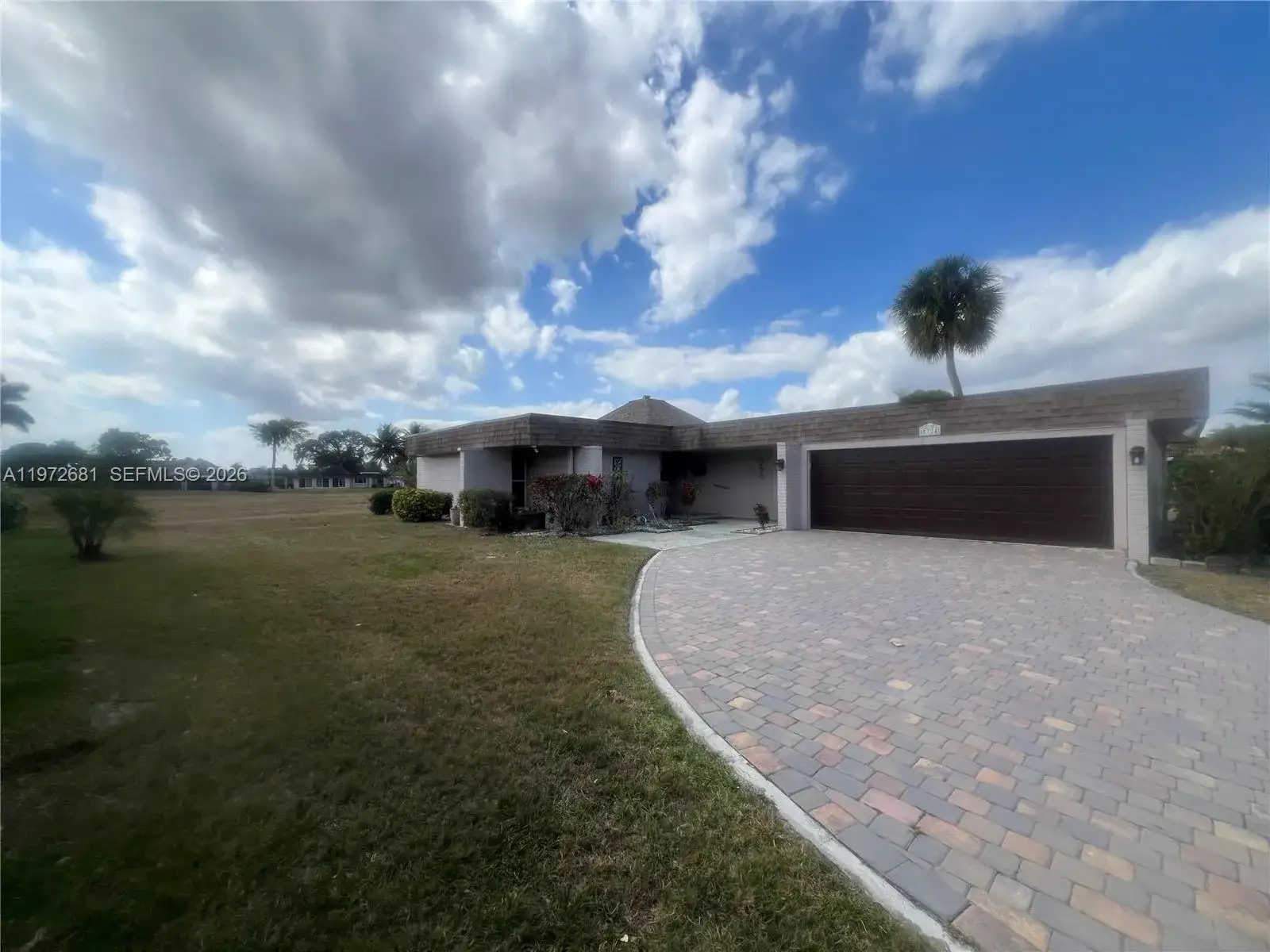 2 bedroom 2 bath Residential for sale at 5724 S Bayberry Ln, Tamarac FL 33319