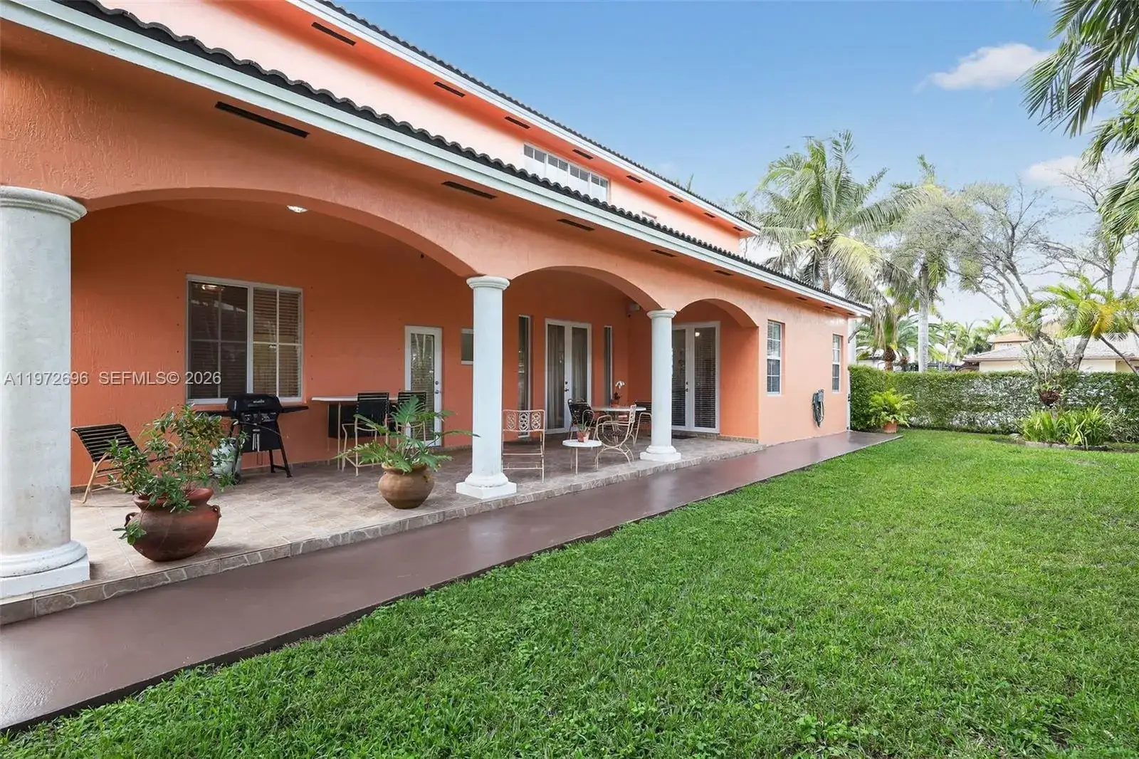 5 bedroom 3 bath Residential for sale at 16613 NW 77th Path, Miami Lakes FL 33016