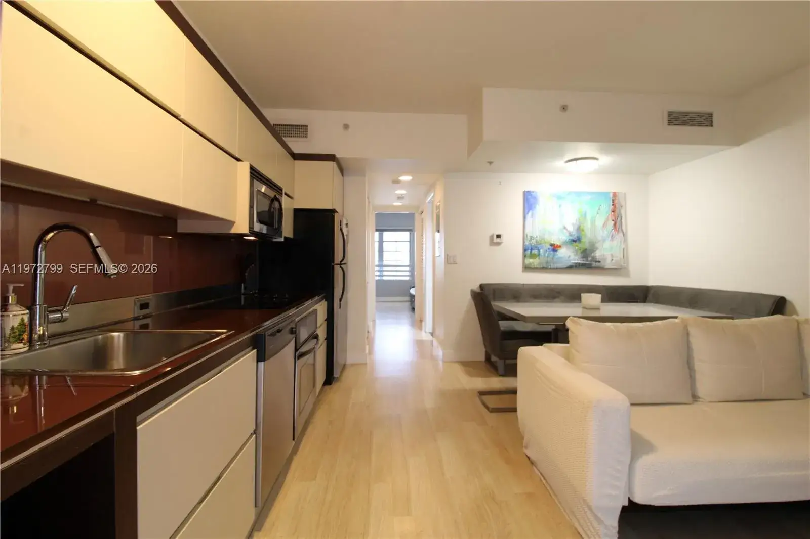 1 bedroom 1 bath Residential Lease for rent at 435 21st St # 102, Miami Beach FL 33139