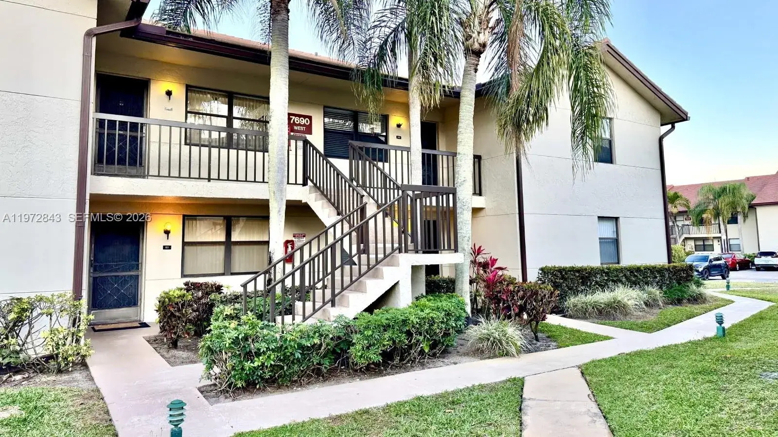 2 bedroom 2 bath Residential for sale at 7690 Tahiti Ln # 202, Lake Worth FL 33467