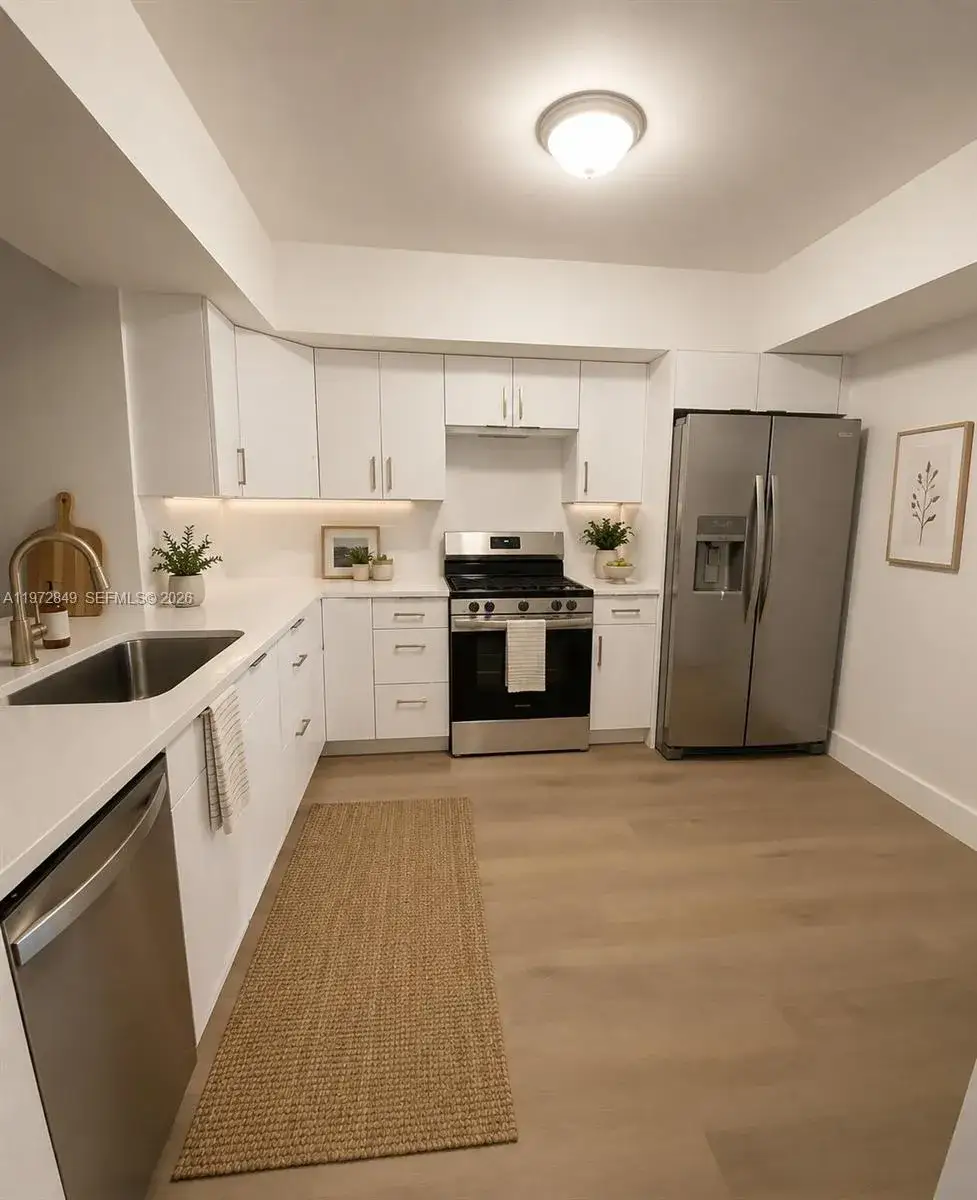 2 bedroom 2 bath Residential for sale at 1765 Courtyard way # 103, Naples FL 33114