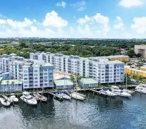 2 bedroom 2 bath Residential for sale at 2415 NW 16th St Rd # 214, Miami FL 33125