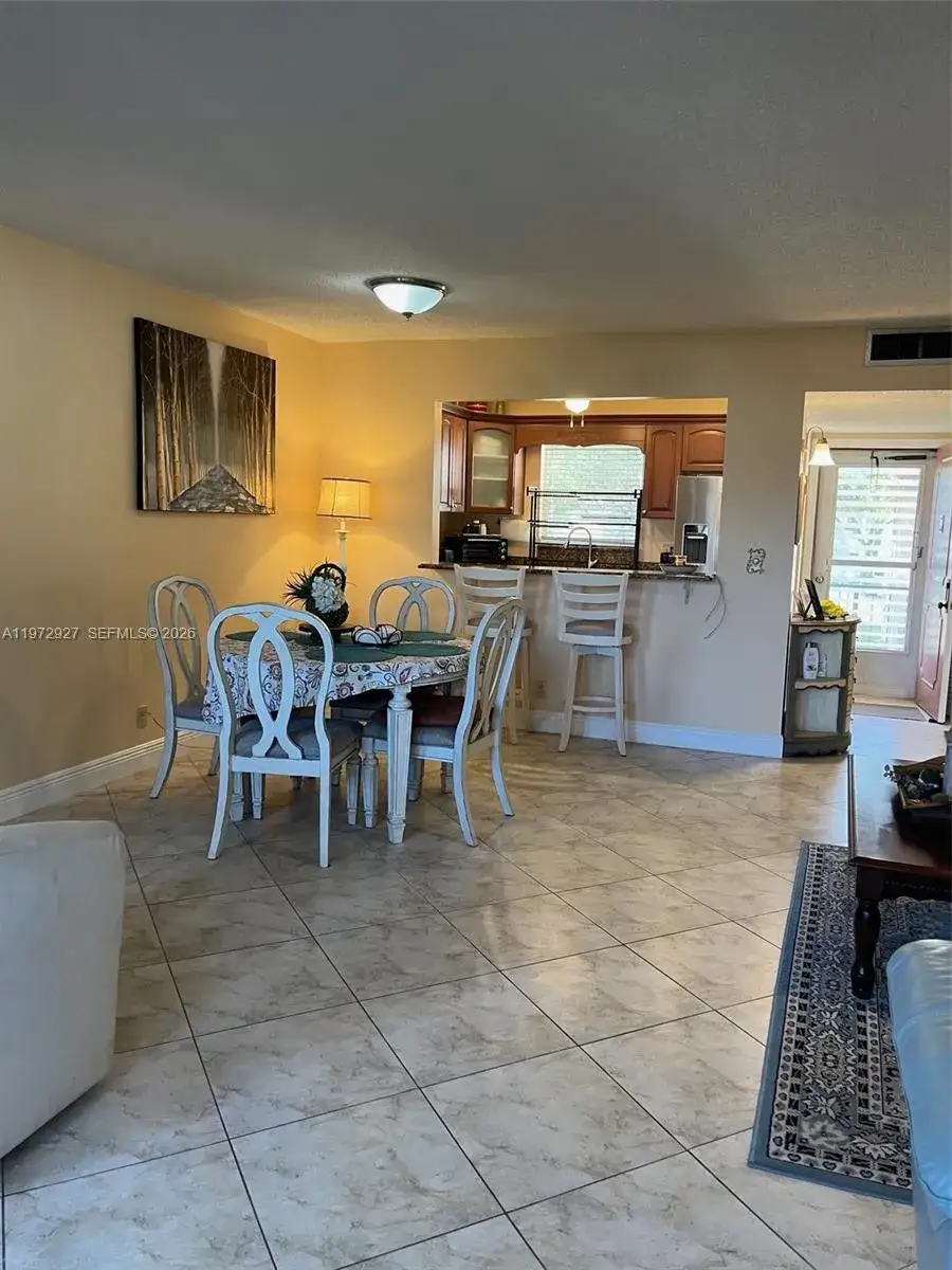1 bedroom 1 bath Residential Lease for rent at 752 Lori Dr # 218, Palm Springs FL 33461