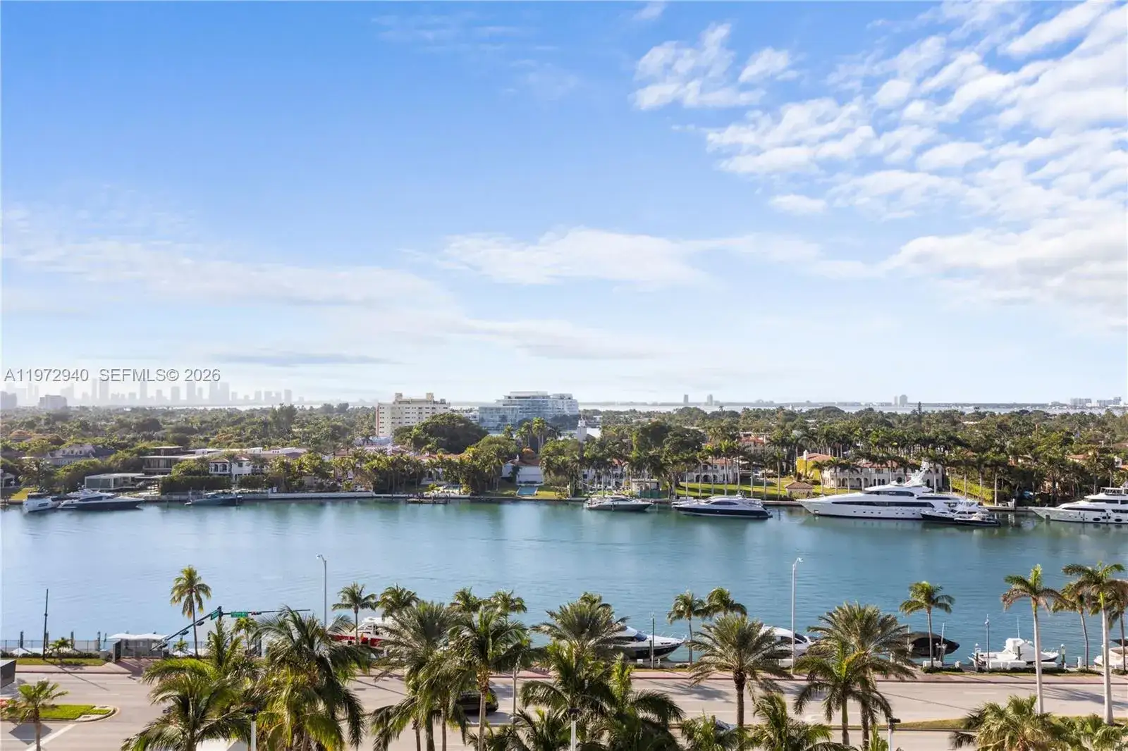 1 bedroom 2 bath Residential Lease for rent at 4775 Collins Ave # 1006, Miami Beach FL 33140