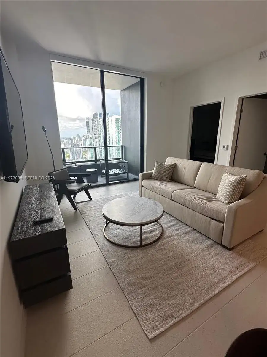 1 bedroom 1 bath Residential for sale at 159 NE 6th St # 4811, Miami FL 33132