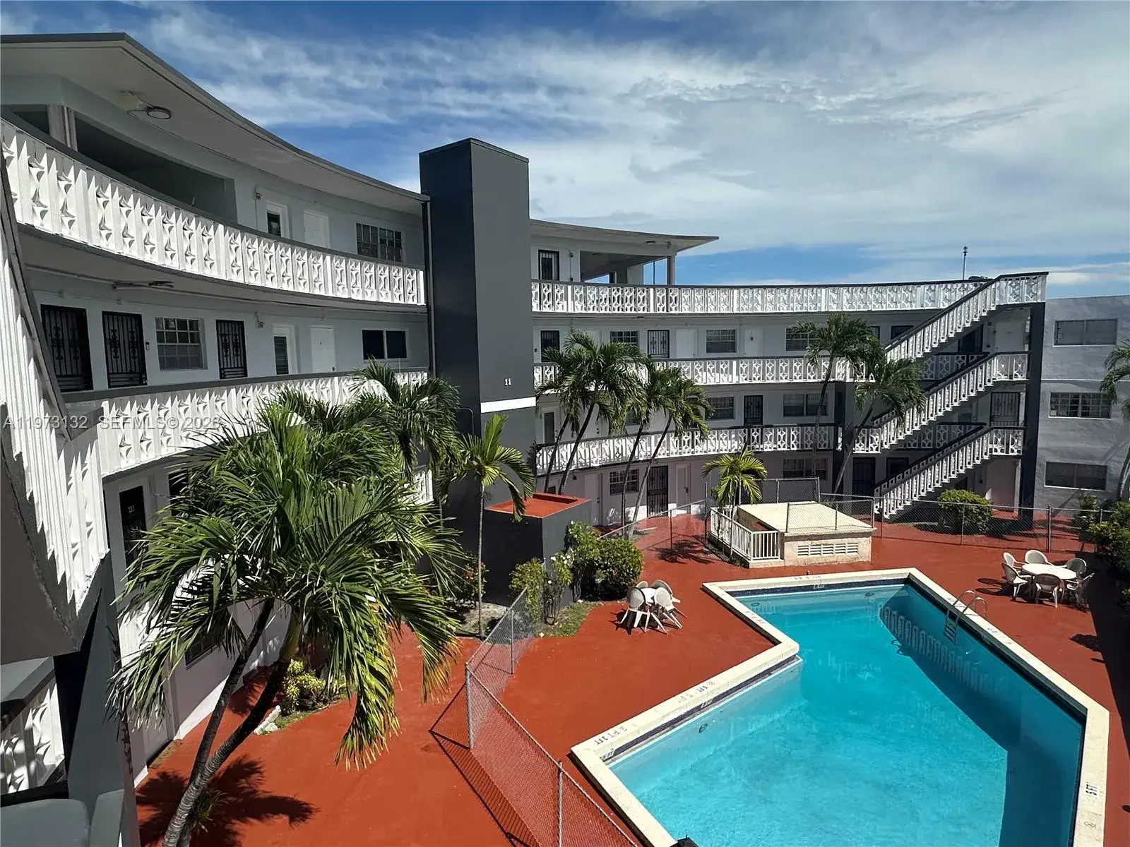 1 bedroom 1 bath Residential for sale at 11 SW 52nd Ave # 3C, Miami FL 33134