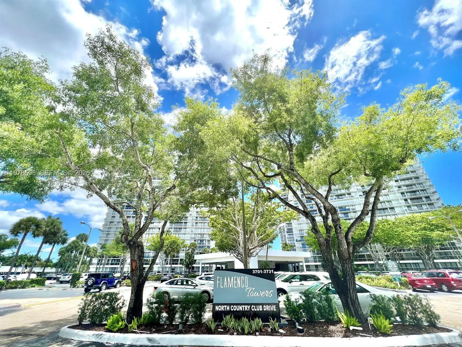 2 bedroom 2 bath Residential for sale at 3731 N Country Club Dr # 1124, Aventura FL 33180