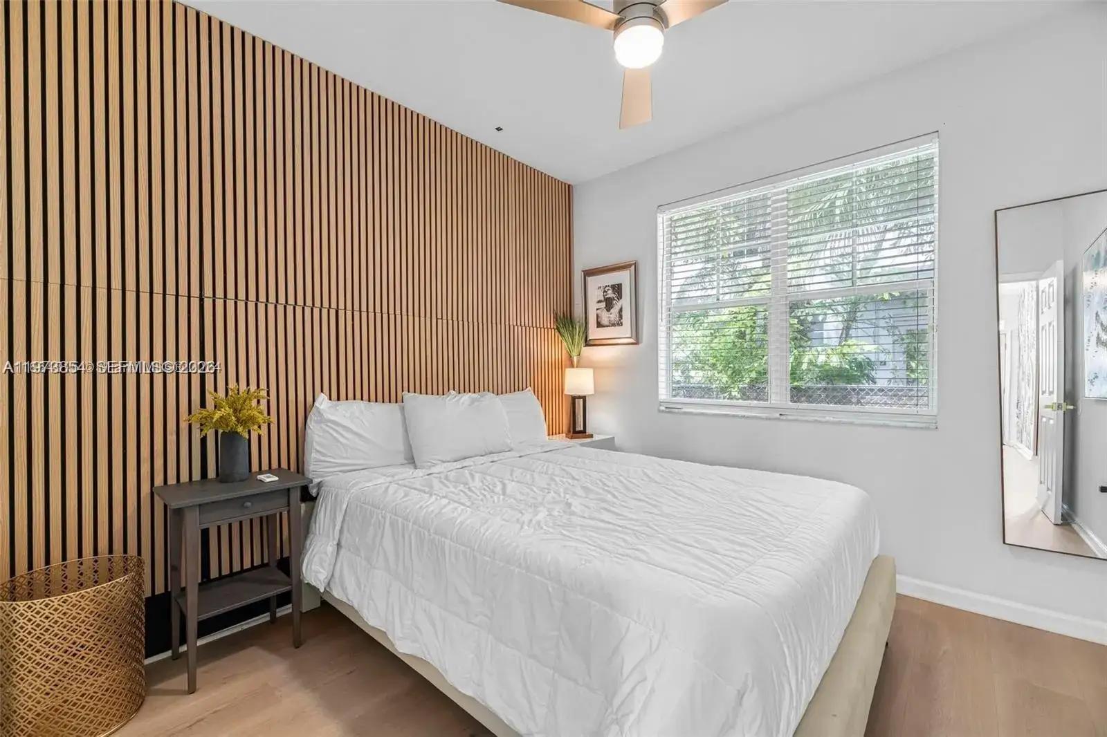 1 bedroom 1 bath Residential Lease for rent at 822 Lenox Ave # 4, Miami Beach FL 33139