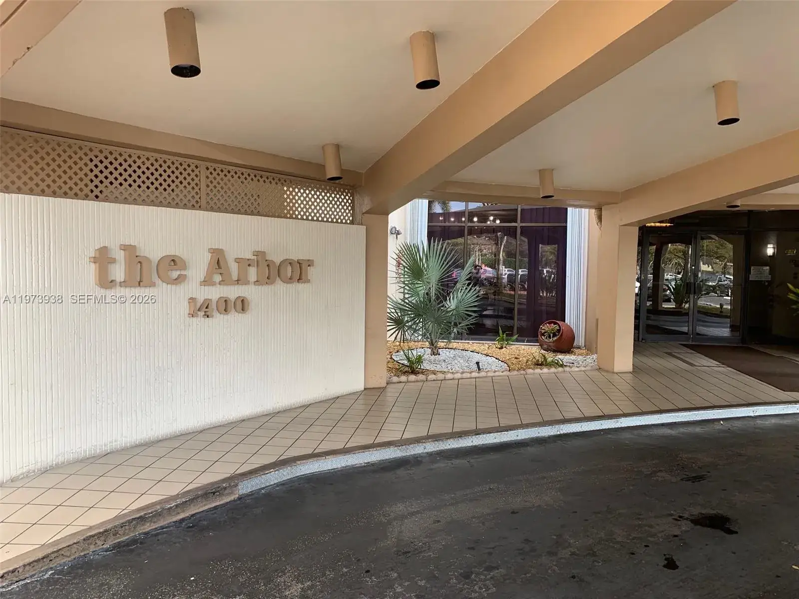 2 bedroom 2 bath Residential for sale at 1400 Saint Charles # 313, Pembroke Pines FL 33026
