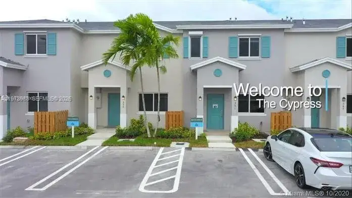 4 bedroom 3 bath Residential for sale at 445 NW 12th Ave, Florida City FL 33034