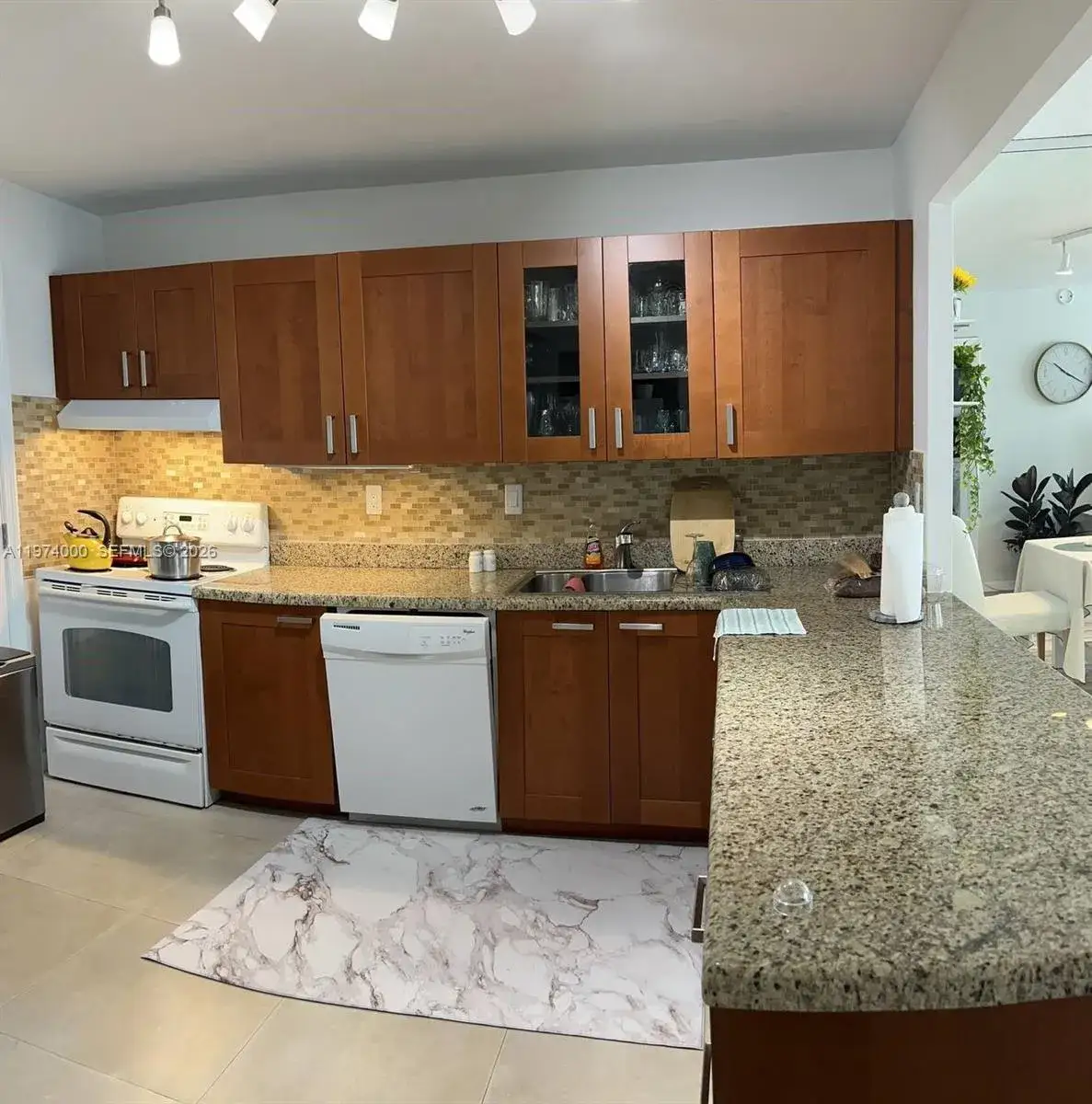 1 bedroom 1 bath Residential for sale at 1150 NE 191st St # 34, Miami FL 33179
