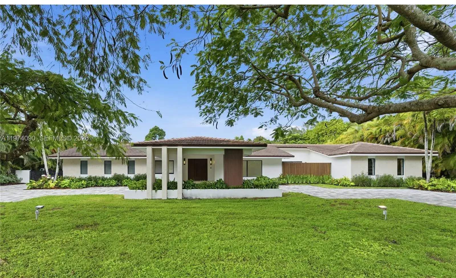 4 bedroom 4 bath Residential for sale at 12050 SW 90th Ave, Miami FL 33176