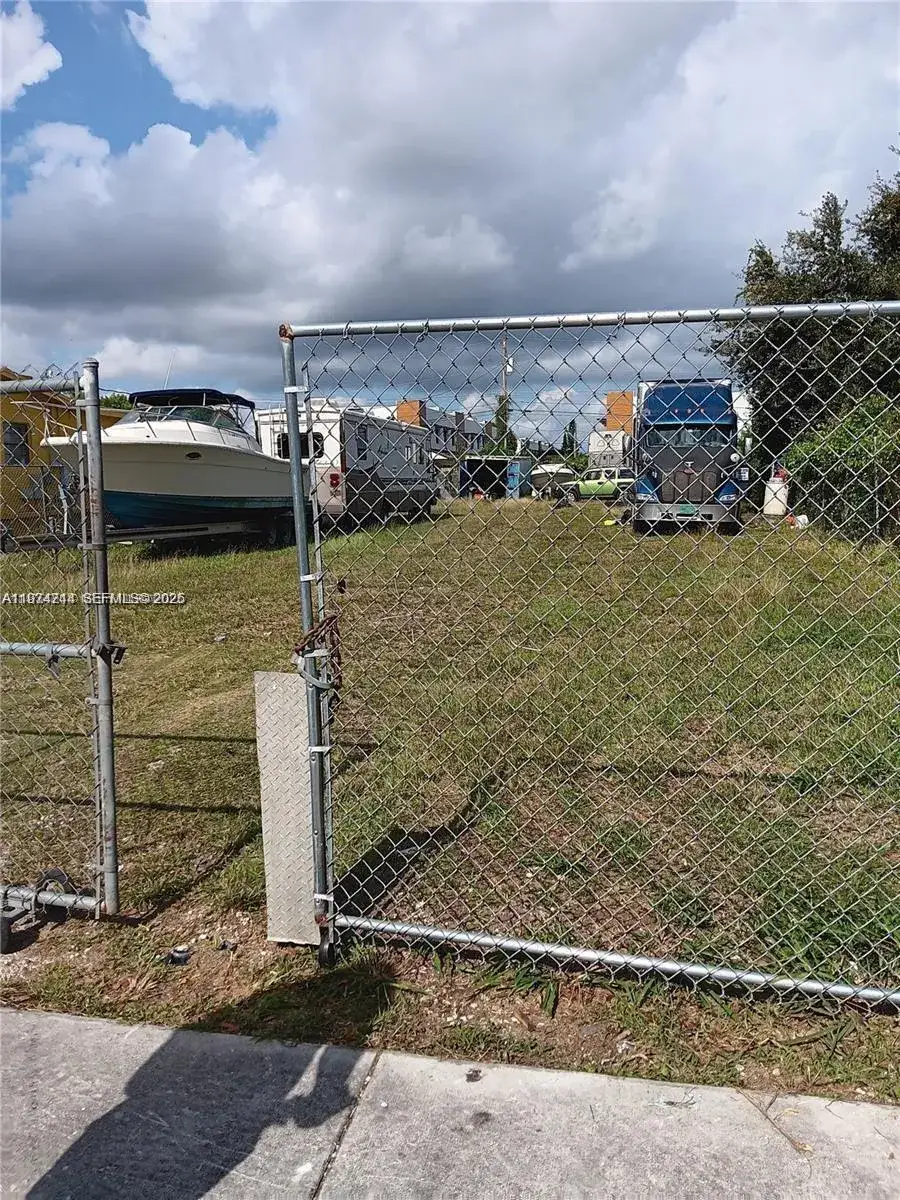 8th Stree NW 8St NW, Florida City FL 33034