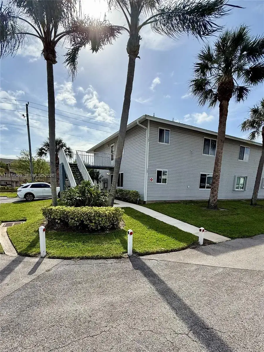 2 bedroom 2 bath Residential Lease for rent at 150 SE Village Dr # 150, Port St. Lucie FL 34952