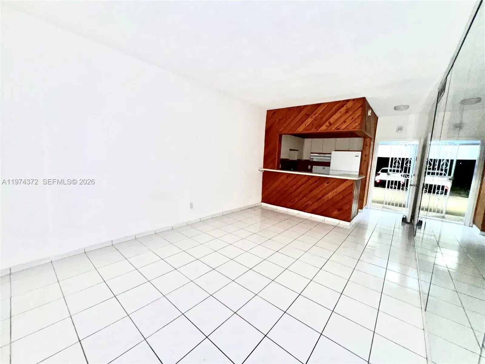 1 bedroom 1 bath Residential Lease for rent at 4370 NW 11th St # 103, Miami FL 33126
