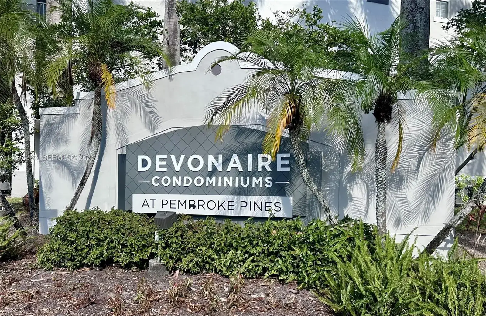 2 bedroom 2 bath Residential for sale at 11185 SW 6th St # 303, Pembroke Pines FL 33025