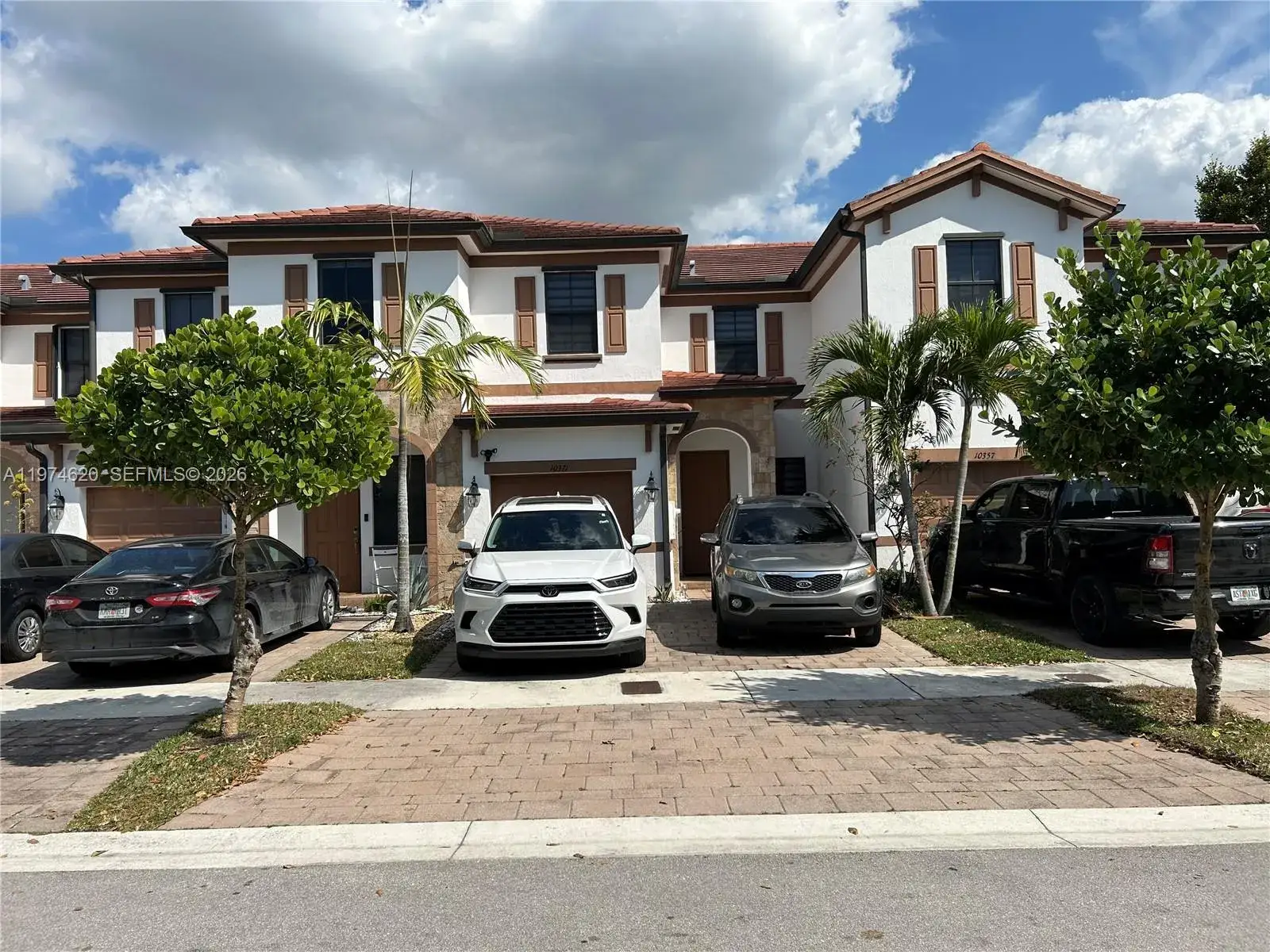 3 bedroom 2 bath Residential for sale at 10371 W 33rd Ct, Hialeah FL 33018